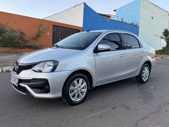 TOYOTA ETIOS 1.5 X PLUS 16V FLEX 4P AUTOMÁTICO TOYOTA ETIOS 1.5 X PLUS 16V FLEX 4P AUTOMÁTICO